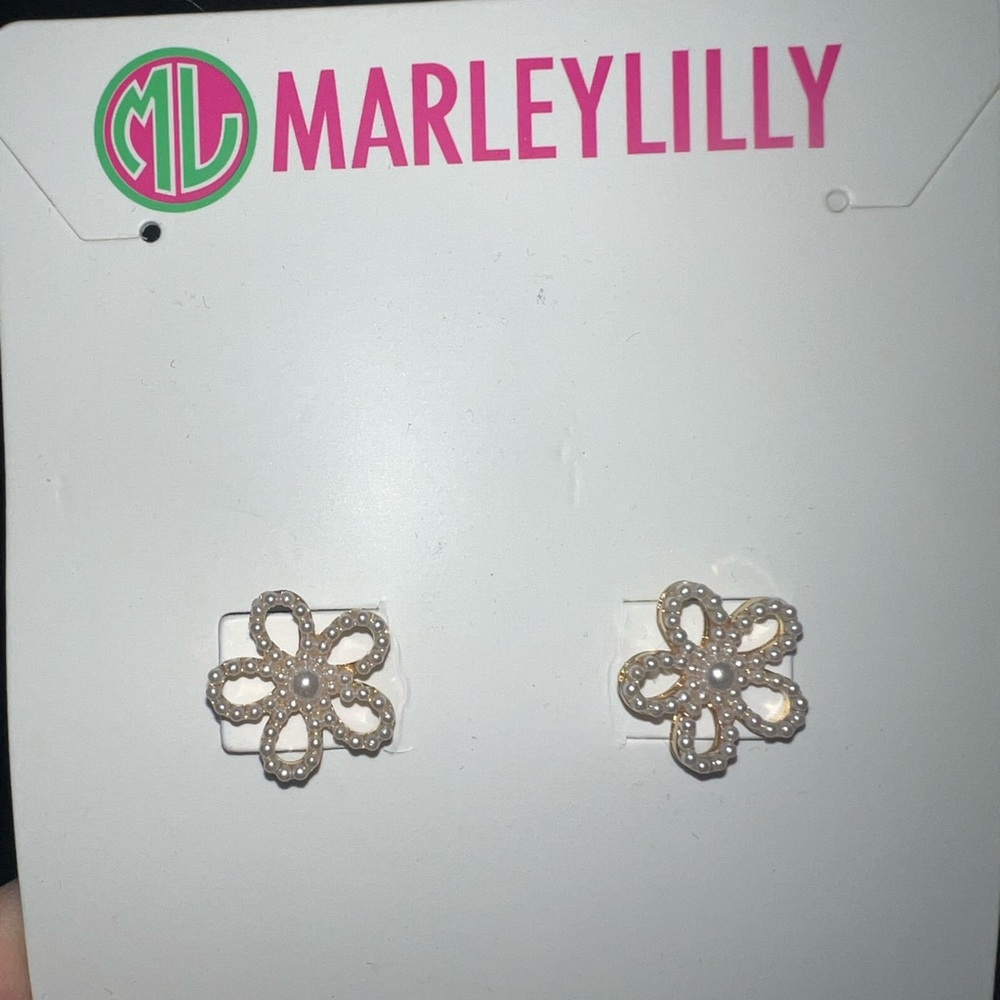 Marley Lilly Pearl Flower earrings